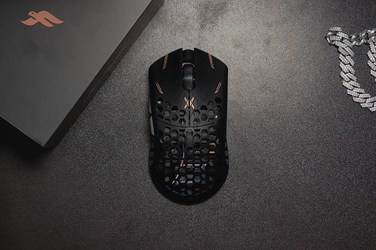 Finalmouse ra mắt UltralightX - Công nghệ đột phá với trọng lượng chỉ từ 31 gram.