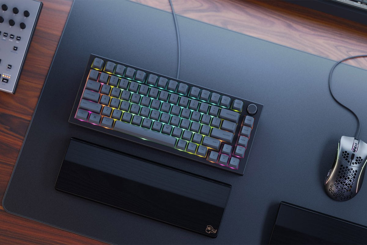 Glorious GMMK Pro - Mọi thứ về tính năng, layout, vân vân.