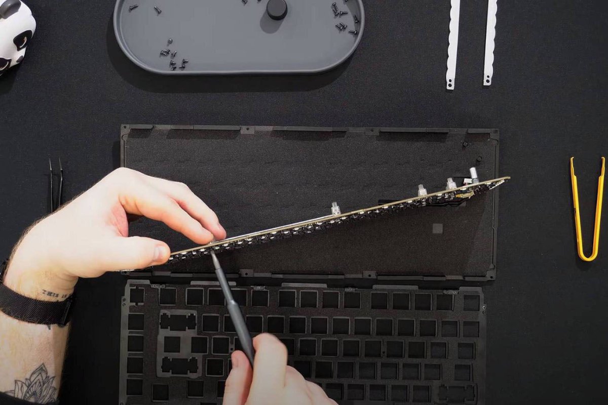 Hướng dẫn tối ưu độ mượt cho stabilizer trên Glorious GMMK Pro.