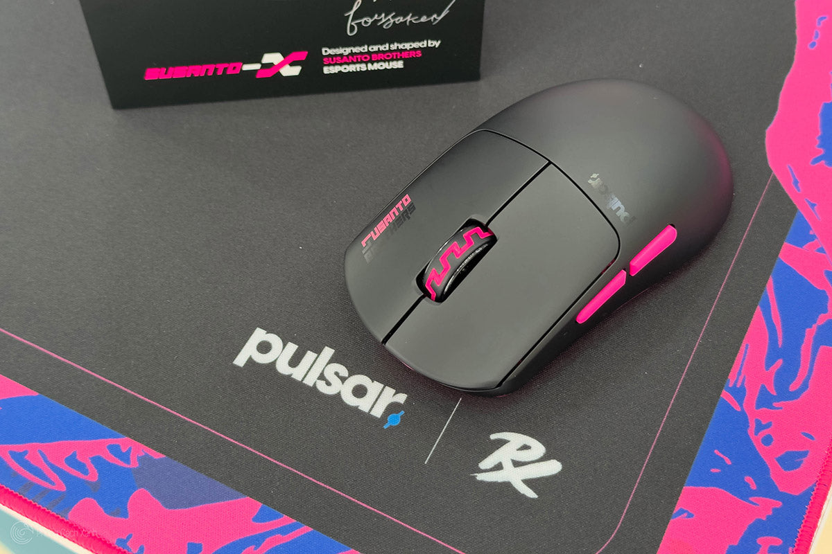 Lót Chuột Kính vs Vải: Cuộc Chiến "Try Hard" Game FPS