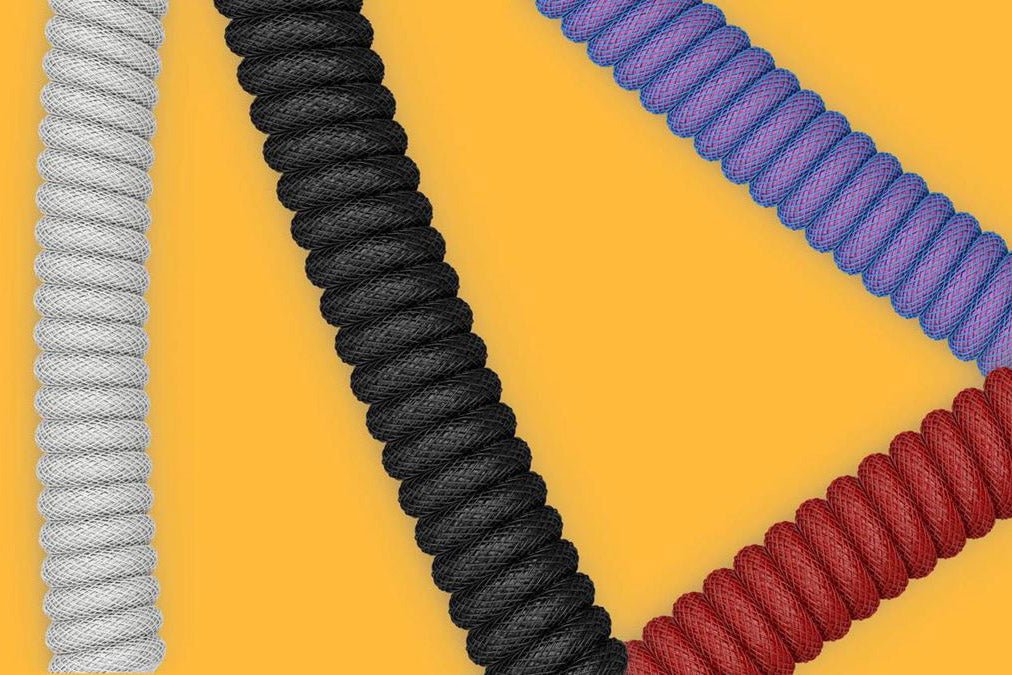 Top 5 lý do bạn nên sở hữu một sợi cáp USB xoắn (coiled cable) cho bàn phím cơ.