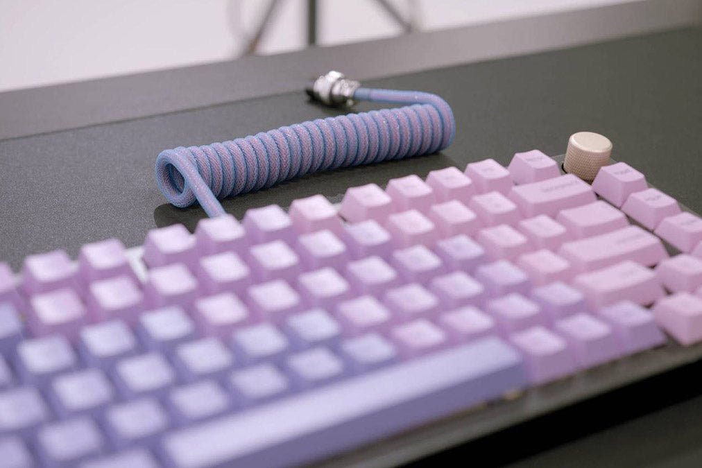 Vì sao nên dùng deskmat (lót chuột loại kéo dài) khi sử dụng bàn phím cơ.