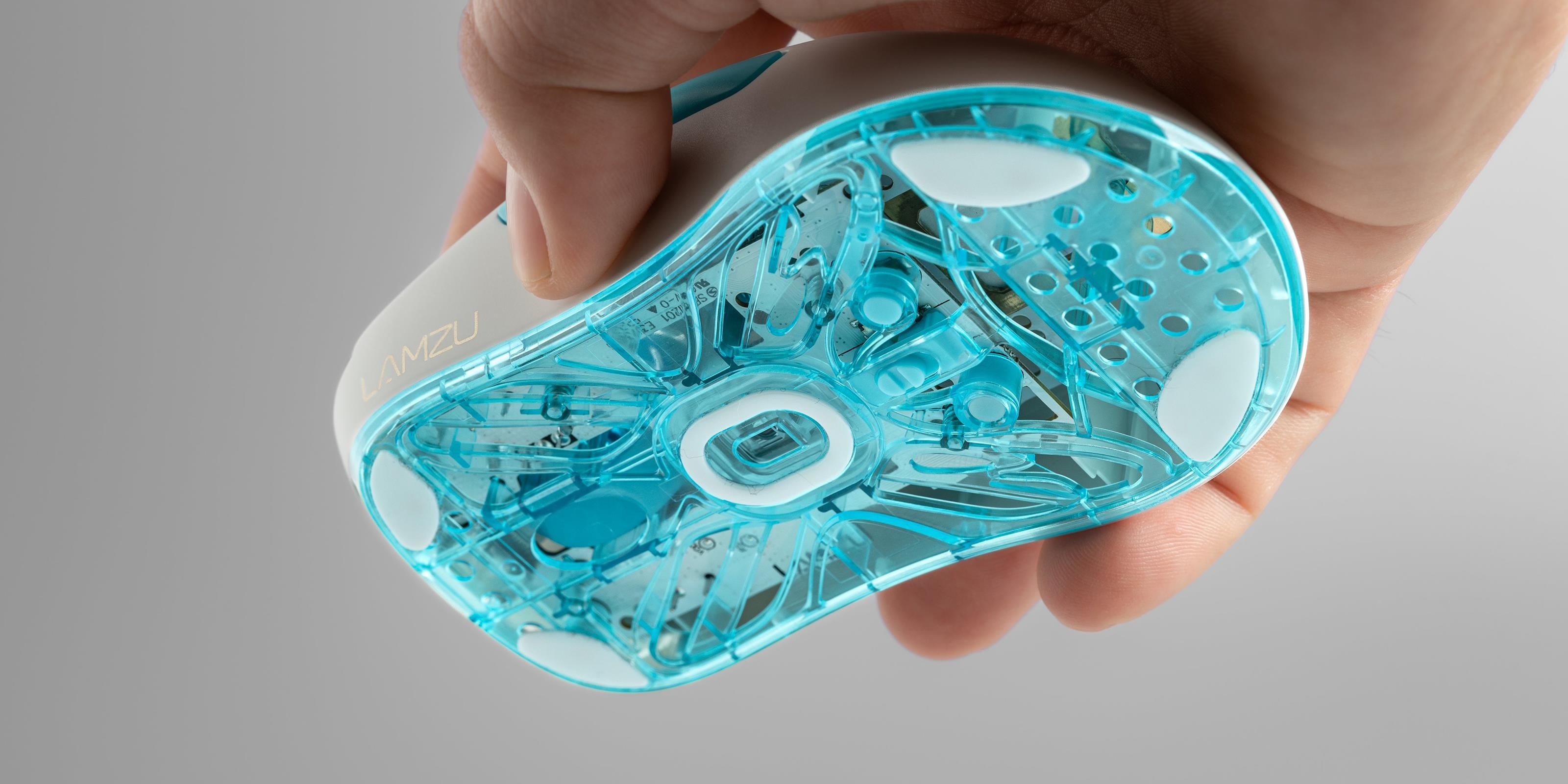 Chuột siêu nhẹ Lamzu.