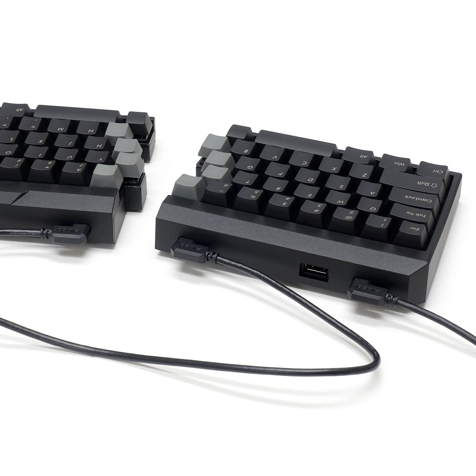 Bàn phím cơ tách đôi Filco Majestouch Xacro M10SP.