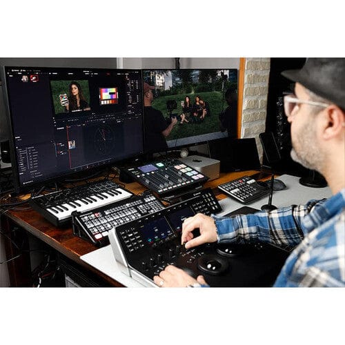 Cân màu cảm biến quay phim Datacolor Spyder Checkr Video.