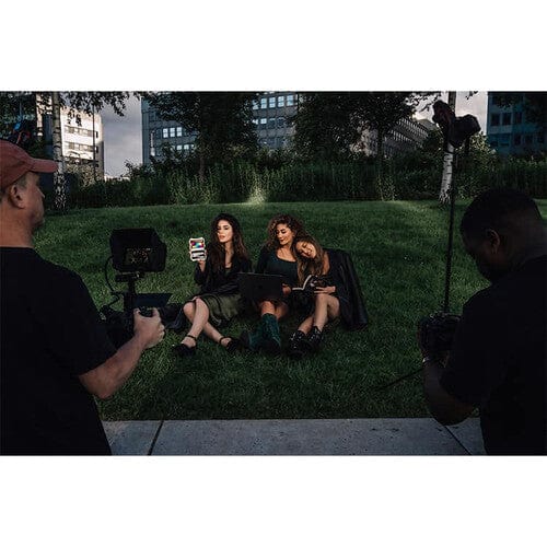 Cân màu cảm biến quay phim Datacolor Spyder Checkr Video.