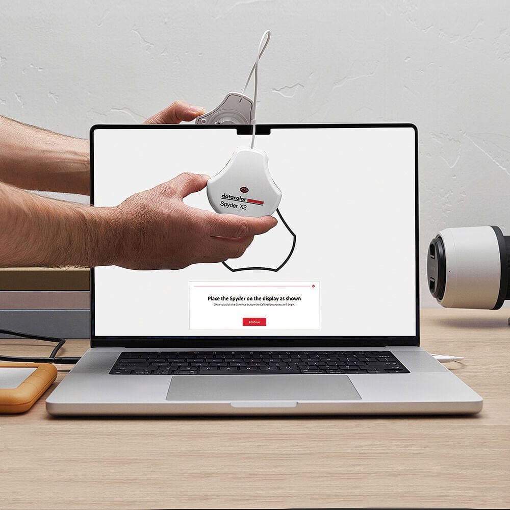 Cân màu màn hình Datacolor Spyder X2 Ultra.