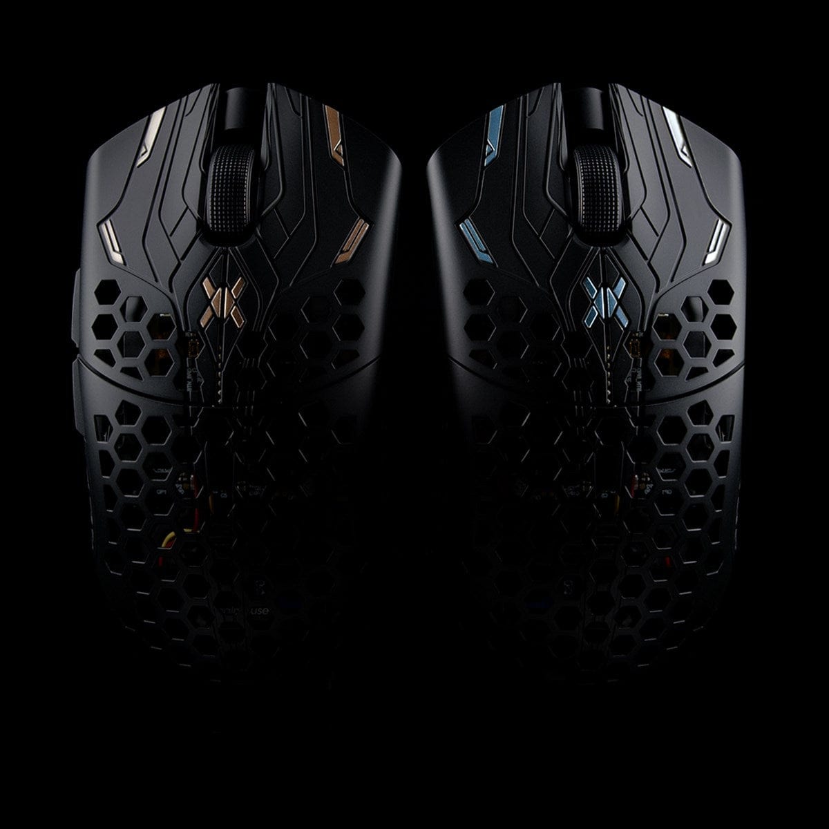 Chuột không dây siêu nhẹ Finalmouse UltralightX.