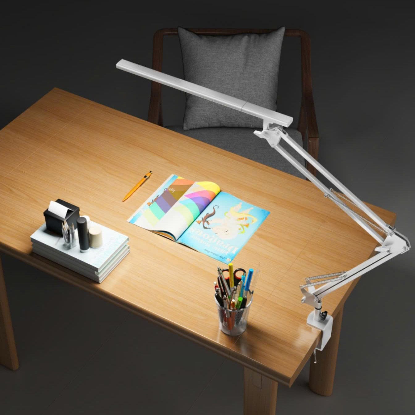 Dandihome Ergo Edge 3 – Đèn bàn kẹp 3 màu dùng pin dự phòng