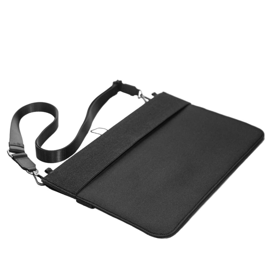 Túi đựng kiêm dựng laptop DeltaHub Formo - 3 in 1 Laptop Bag.