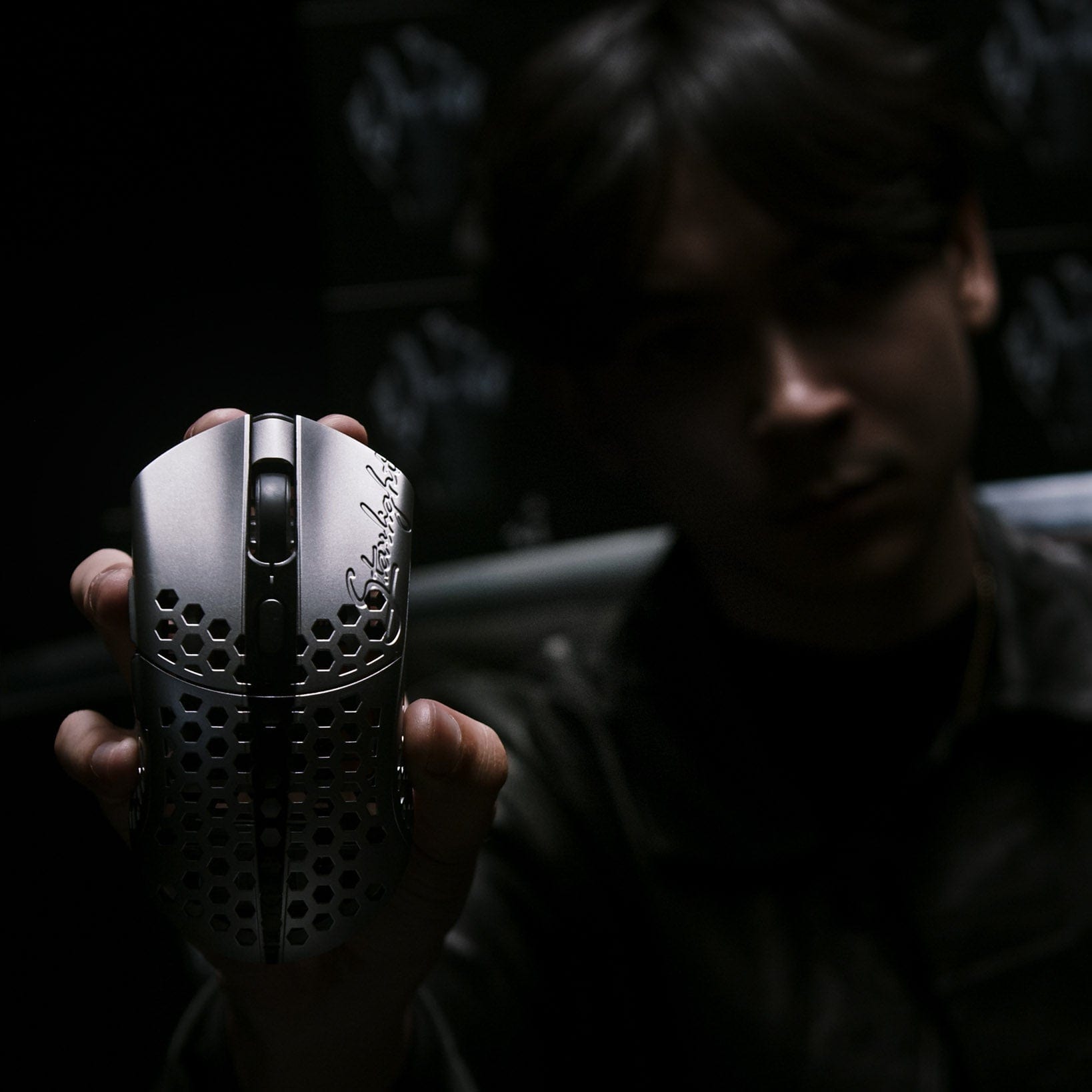 Chuột không dây siêu nhẹ Finalmouse Starlight Pro - TenZ Limited Edition