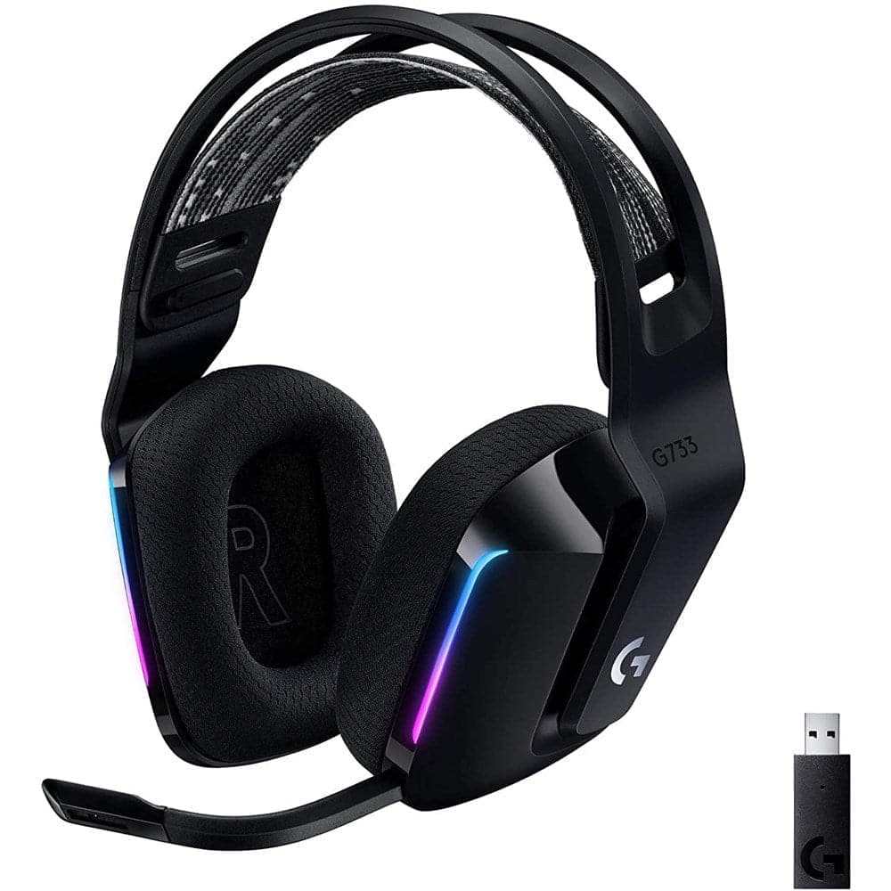 Tai nghe không dây Logitech G733 Lightspeed.