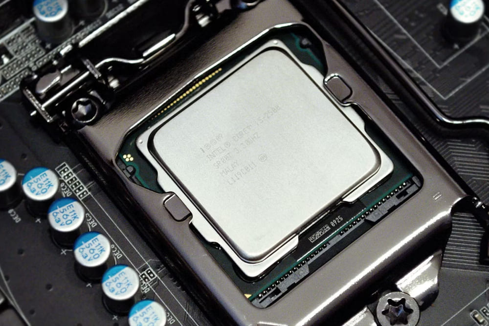 Bộ nhớ đệm bên trong CPU được gọi là gì? Có nên xóa không?.