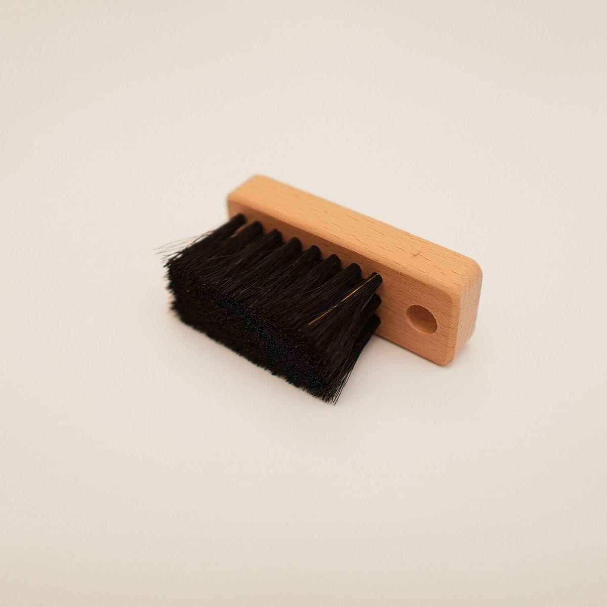 Artisan Mousepad Sweeper MS-01 - Cọ vệ sinh lót chuột