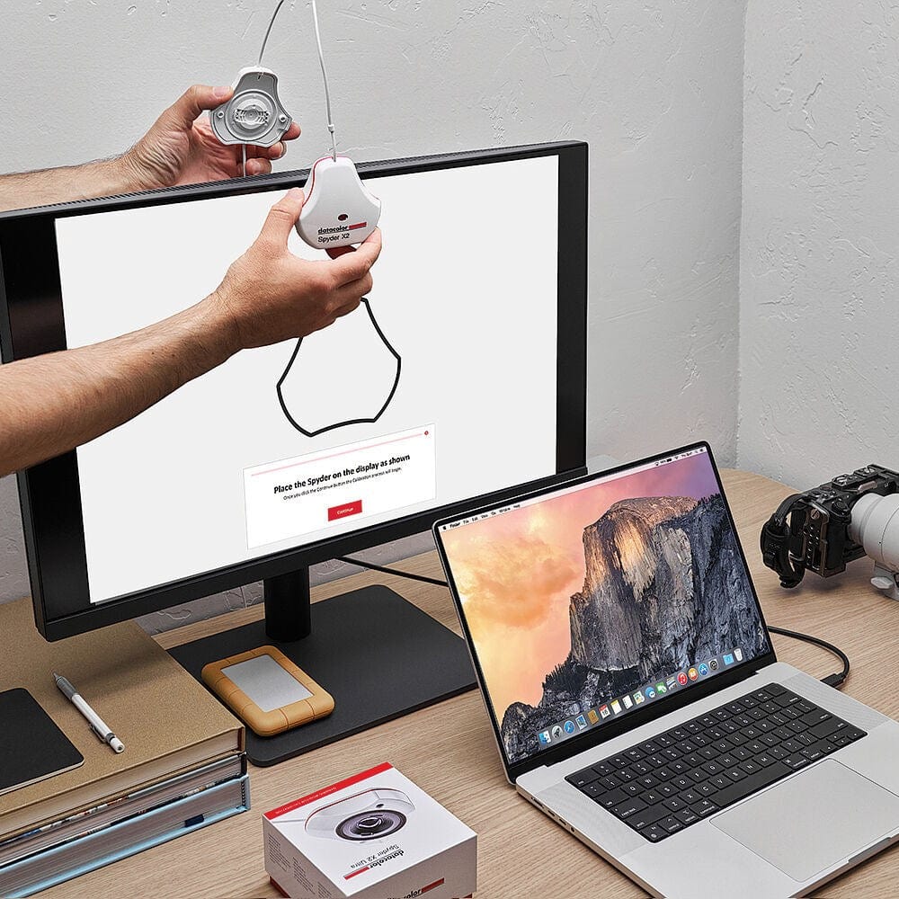 Cân màu màn hình Datacolor Spyder X2 Elite.