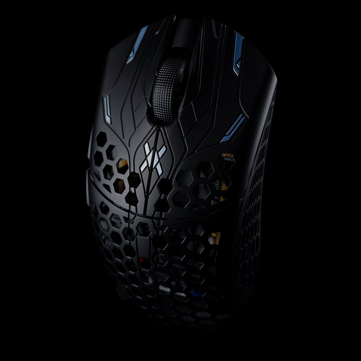 Chuột không dây siêu nhẹ Finalmouse UltralightX.