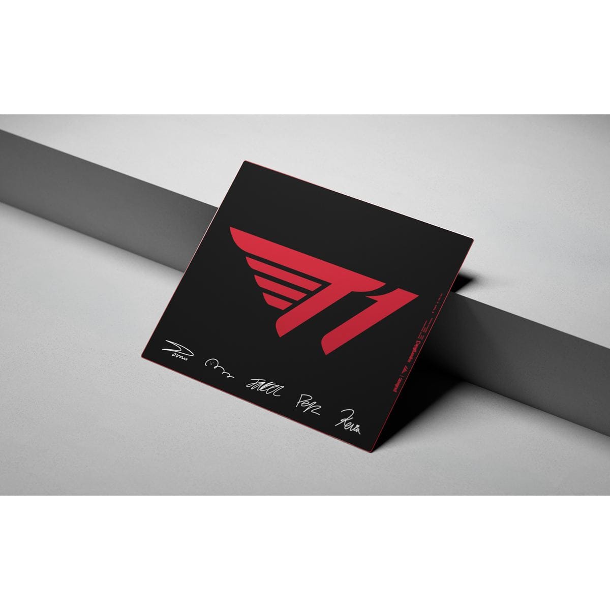 Pulsar Superglide 3 x T1 Signature Red - Lót chuột kính cường lực giới hạn