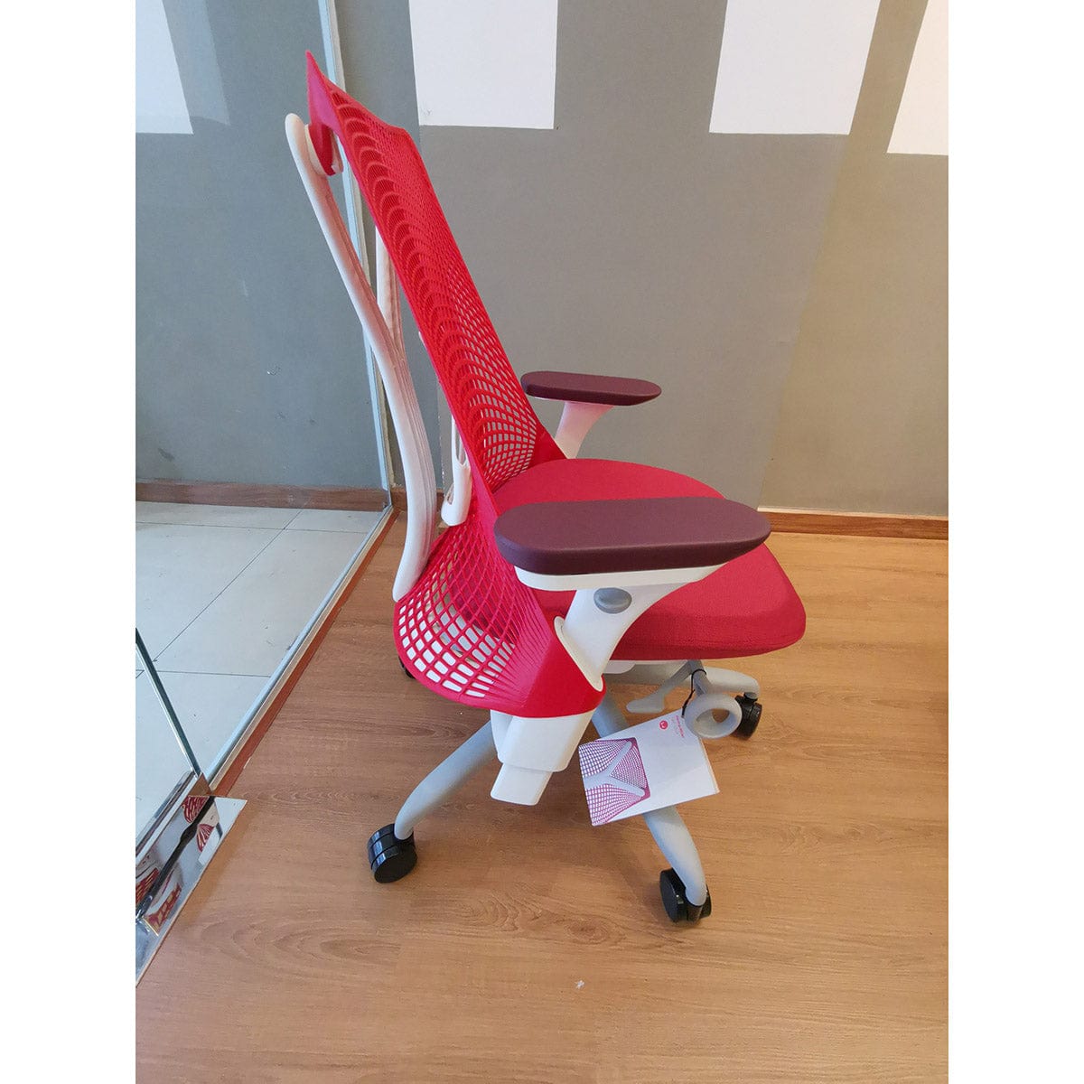 Ghế công thái học Herman Miller Sayl - Hàng xách tay